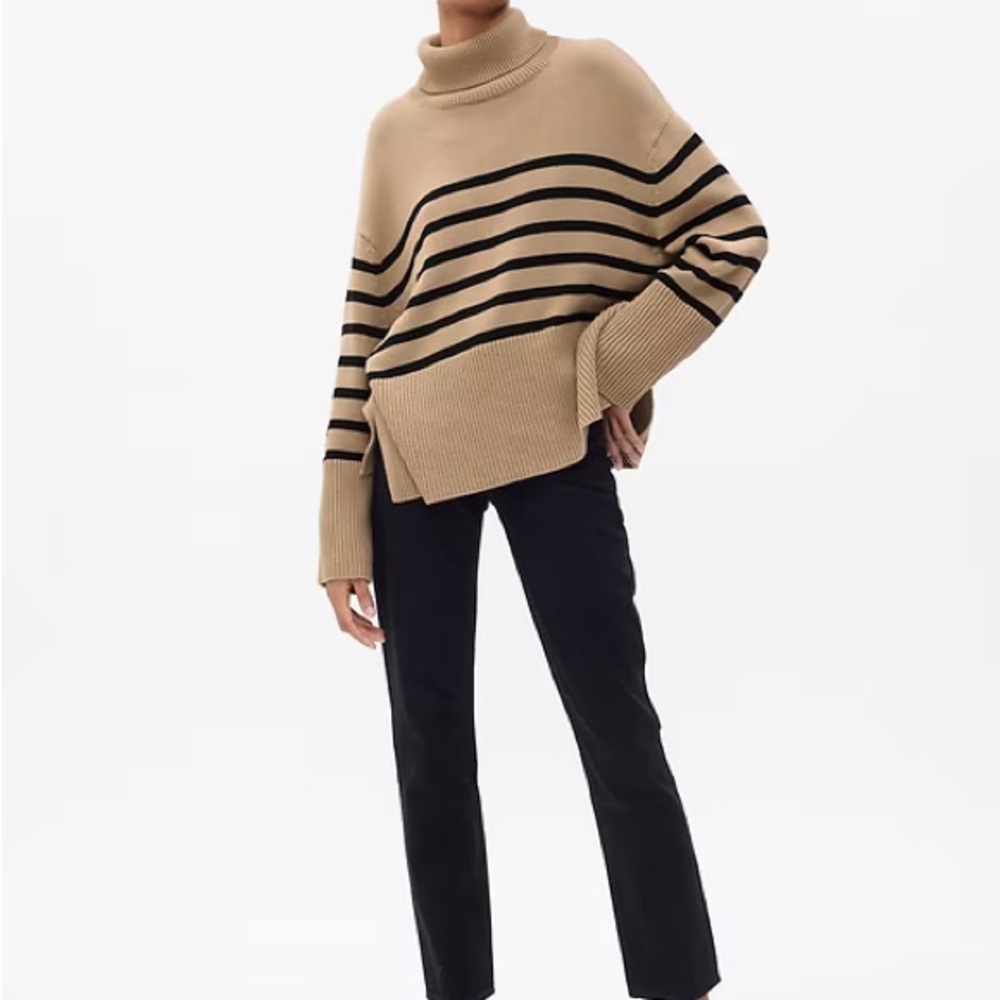 GAP (NWOT) 100% Cotton Split-Hem Turtleneck Sweater
